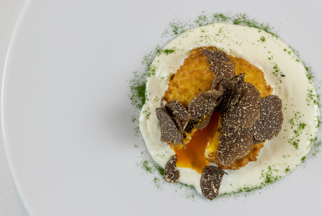uovo-croccante-mozzarella-di-bufala-dop-e-tartufo-nero