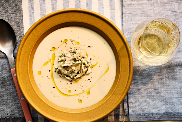 vellutata-di-sedano-rapa-con-granchio-al-limone